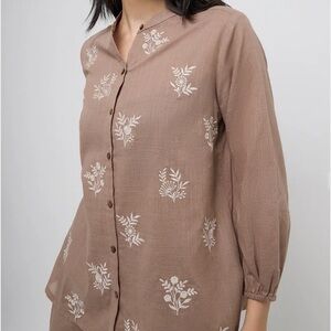 Utsa taupe floral embroidered cotton button down tunic 100% cotton
